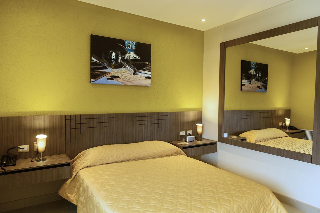 Np Hotel Y Suites グアヤキル エクステリア 写真