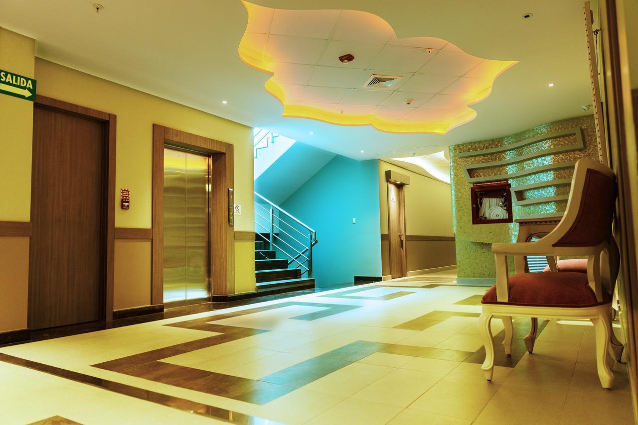 Np Hotel Y Suites グアヤキル エクステリア 写真
